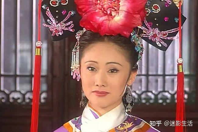 为什么现在许多人看还珠格格和情深深雨蒙蒙对剧中很多人物的评价与