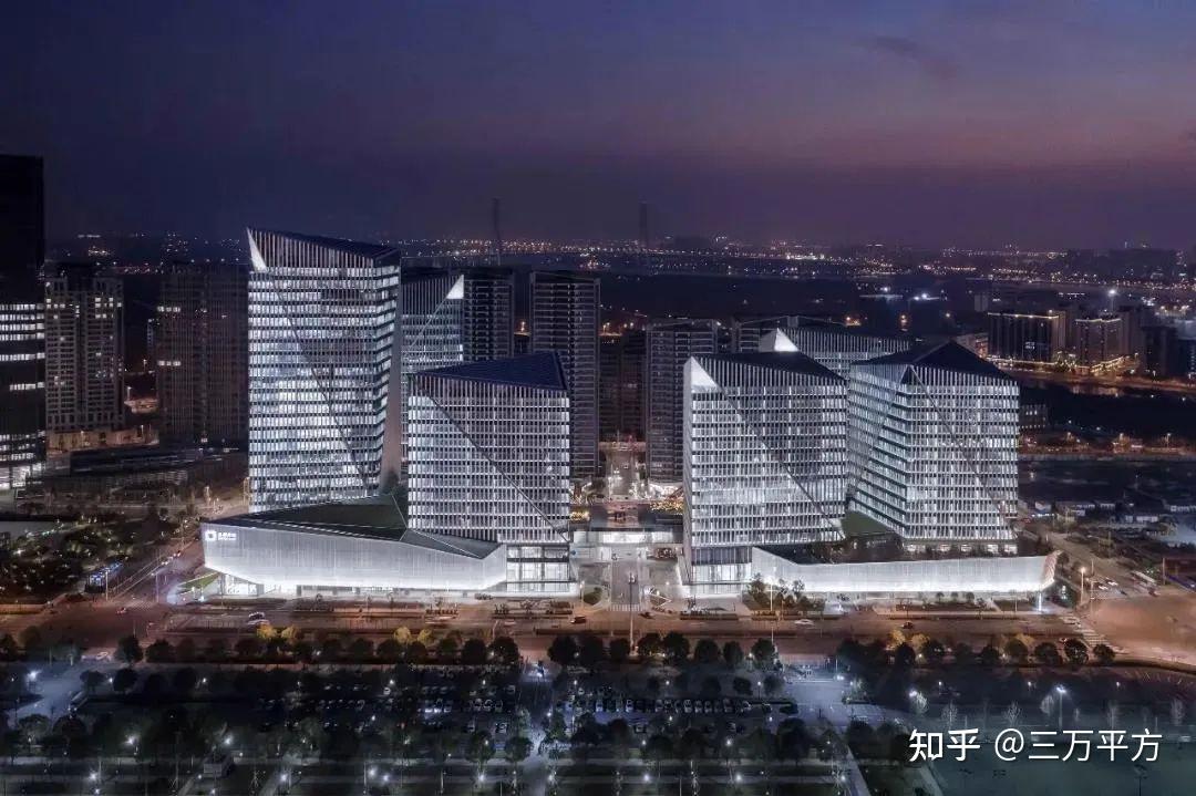 前滩总图,香格里拉,铁狮门(图片来自网络,侵删)这里的原因,主要表现