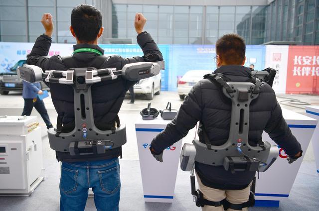 多家央媒点赞#矿用外骨骼机器人!傲鲨智能亮相第十六届榆林国际煤博会