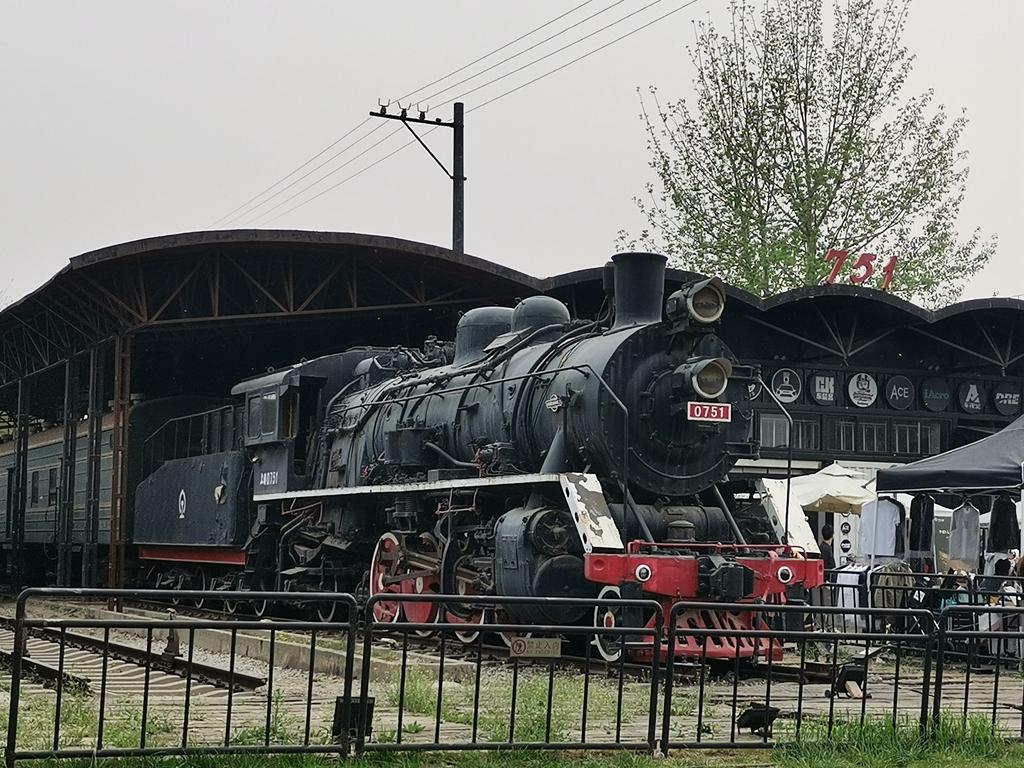 北京798艺术中心上游型0751号蒸汽机车