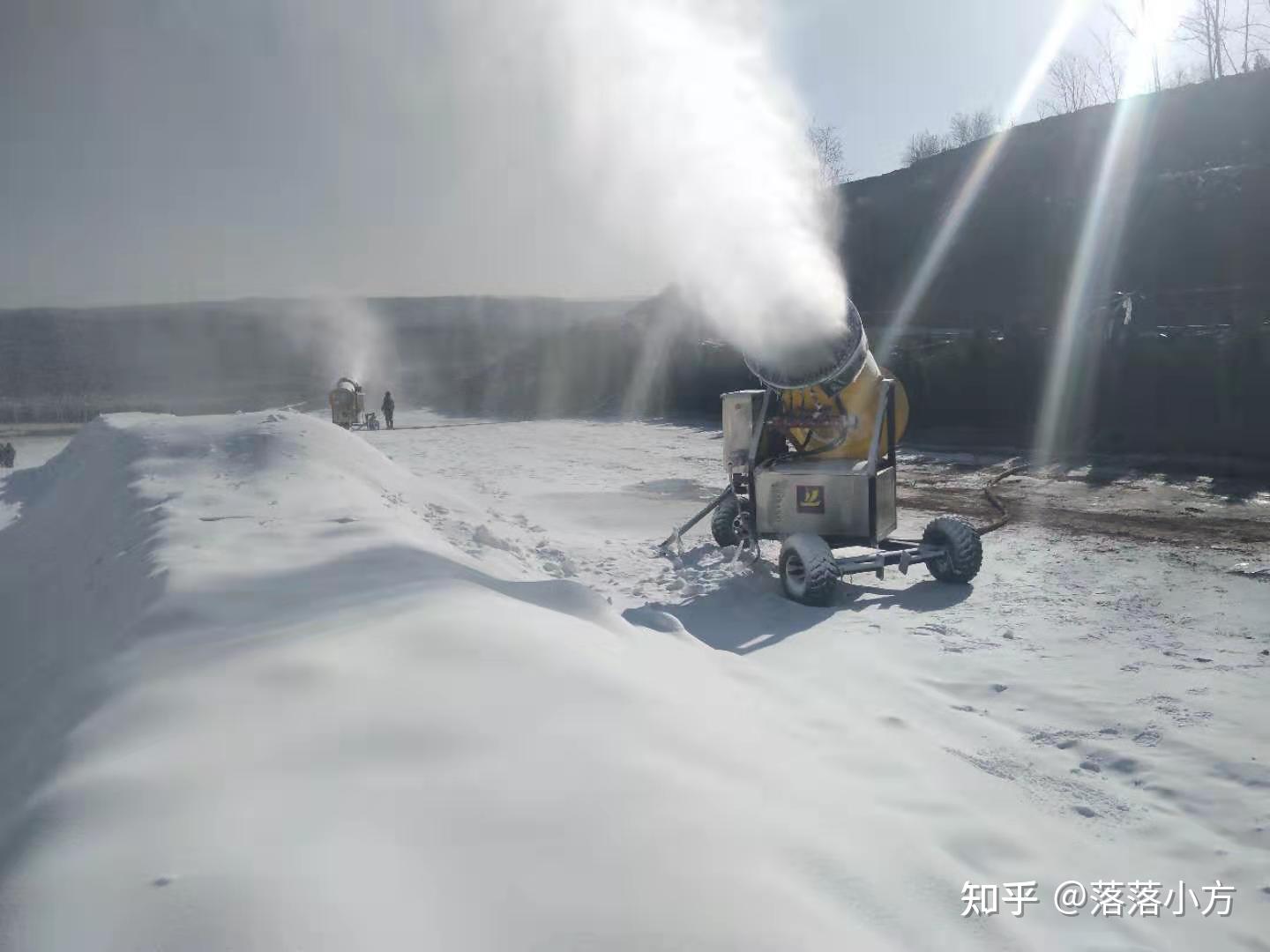 大功率国产造雪机 造雪机成本 人工造雪机效果