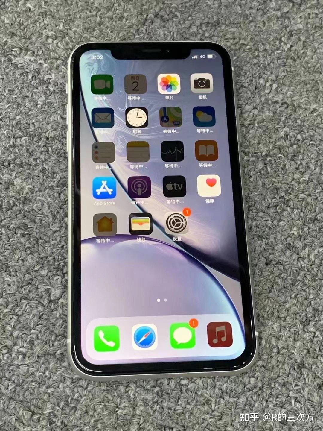 iphone XR,iPhone 7s 二手苹果xr128g 港澳版电池88% 有很小的磨损 应该是三网通无锁的