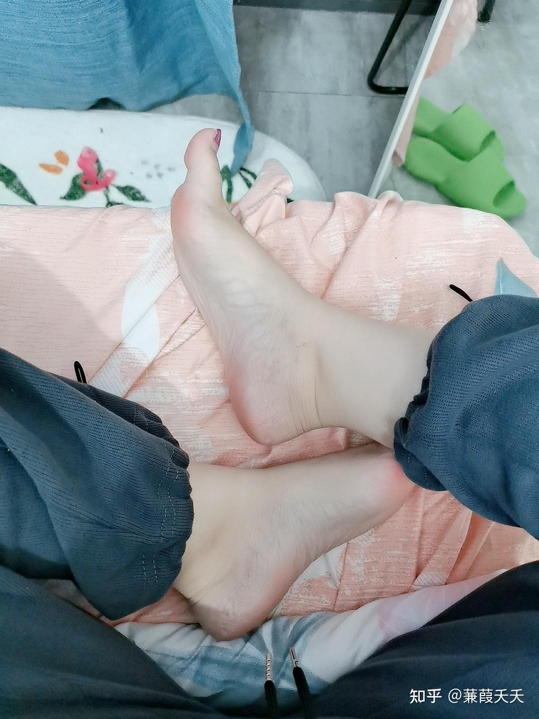 女生什么样的脚丫子才是最好看的 知乎