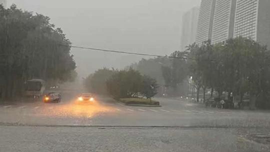 台风灿都影响浙江宁波绍兴等地局地有特大暴雨