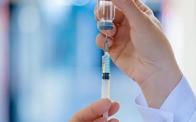 新冠变异病毒层出不穷,是否需接种疫苗加强针?最新回应来了