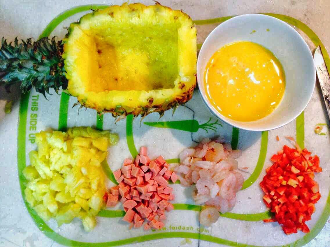 菠萝怎么做的好吃简单 030bfef3d123a825adbb624c9cb4aa12_r.jpg