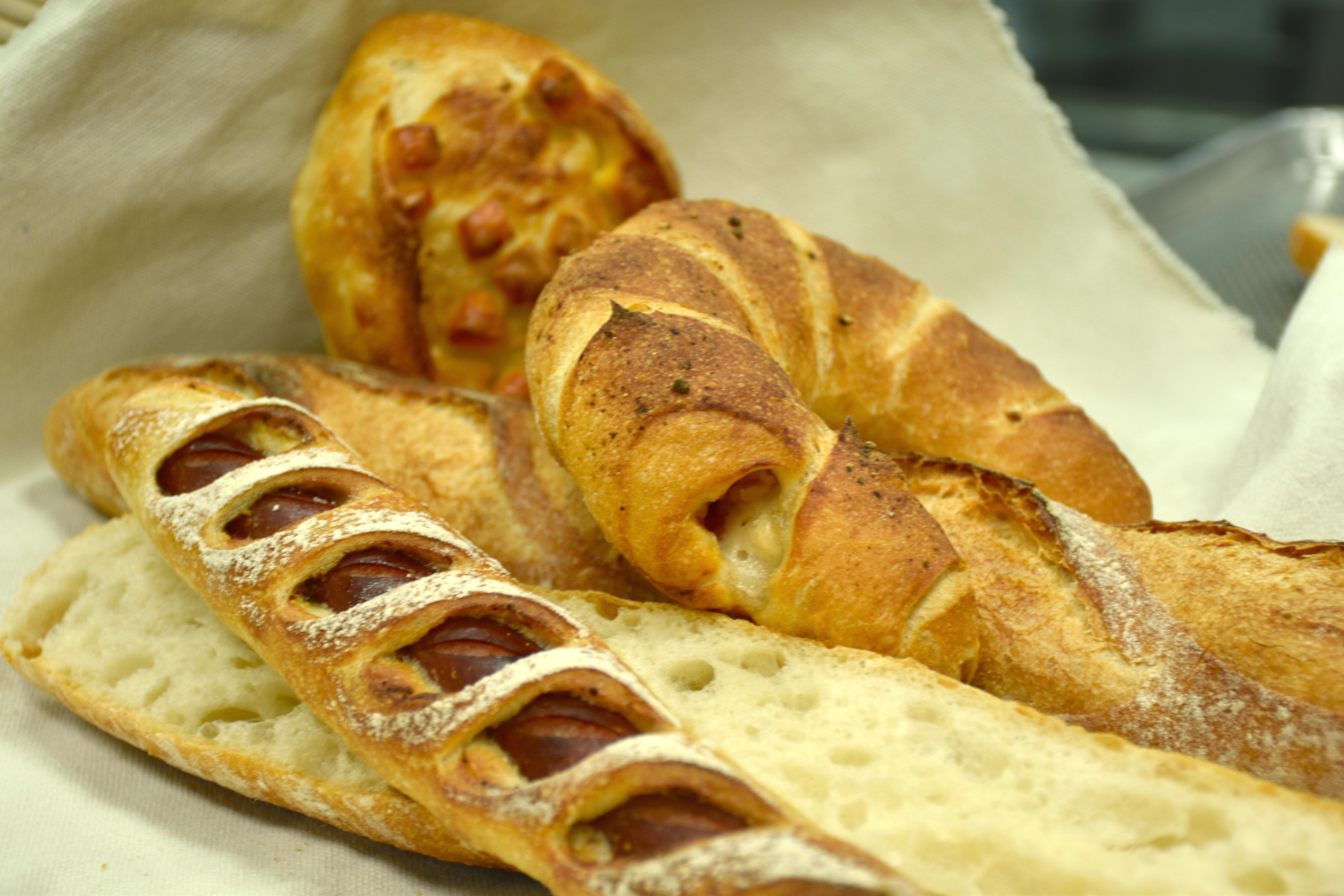 法棍面包的做法_【图解】法棍面包怎么做如何做好吃_法棍面包家常做法大全__老娜__豆果美食