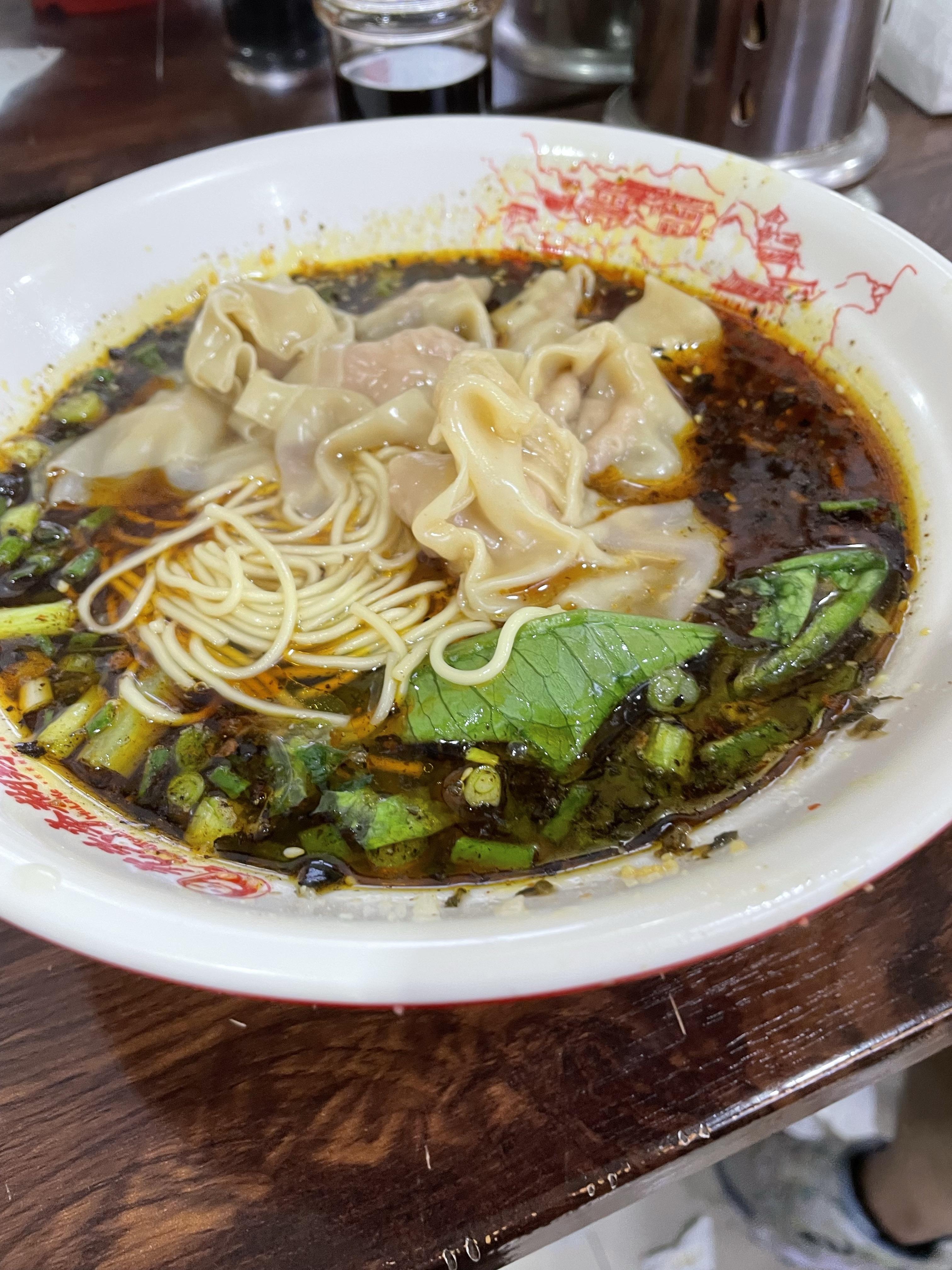 十月天 的想法: 重庆小面之李糊辣壳面