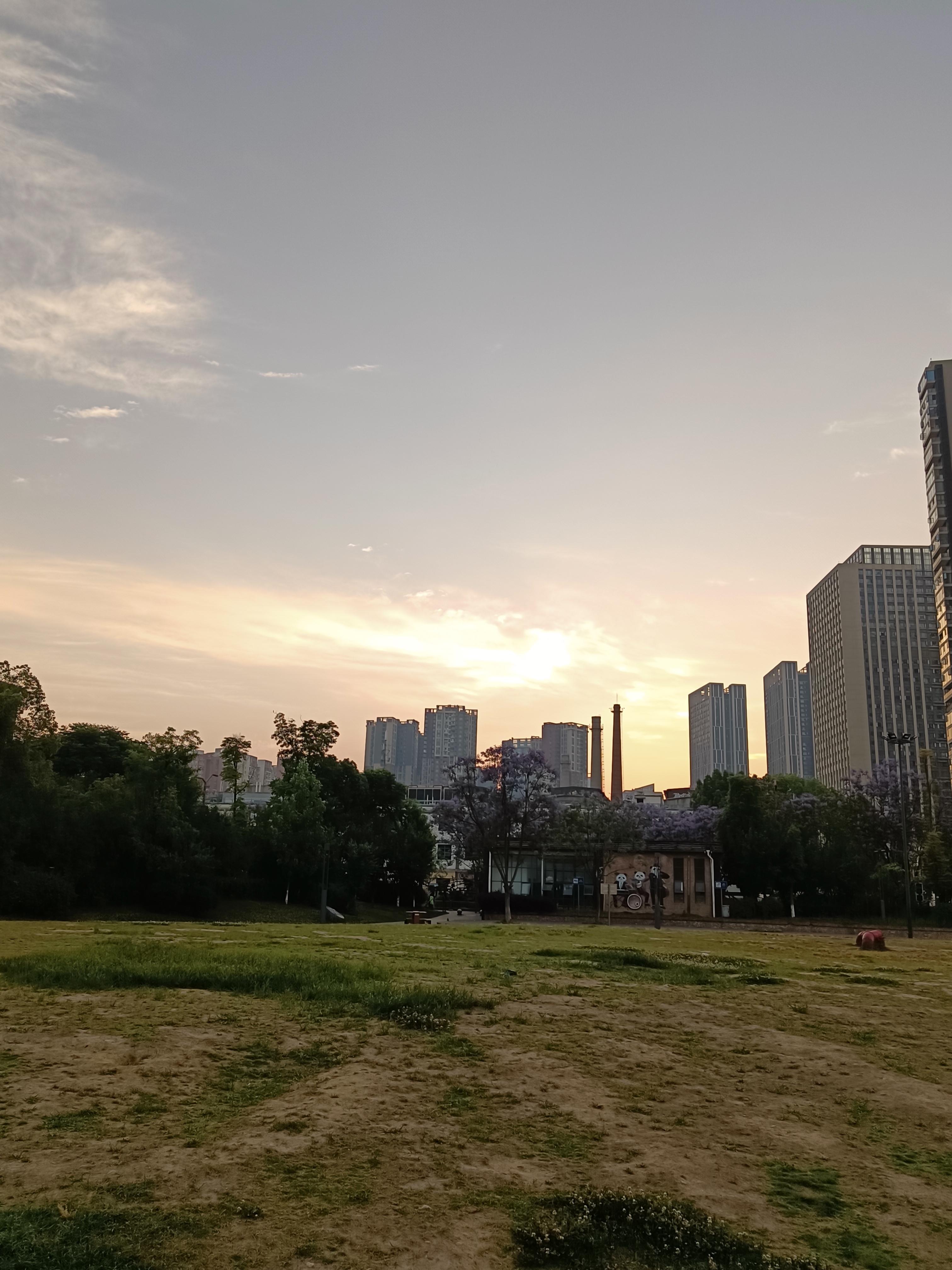 赞同说的好踏进社会走入职场是人生的新起点应少说多