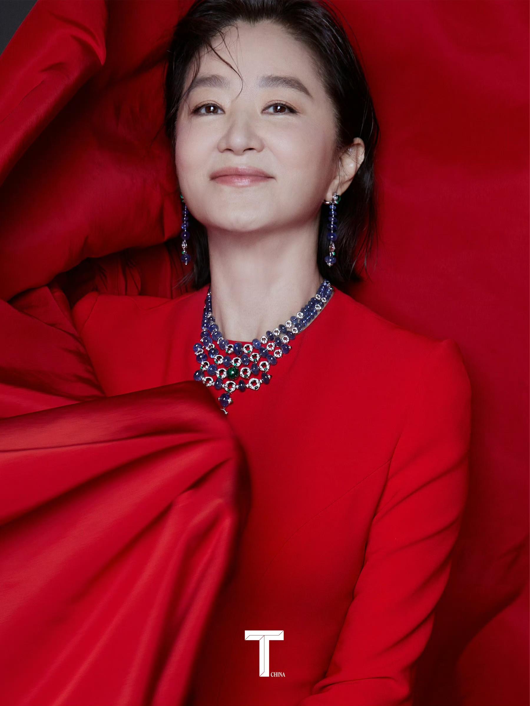 林青霞 ✘ t magazine 十月刊封面人物,穿着saint laurent西装