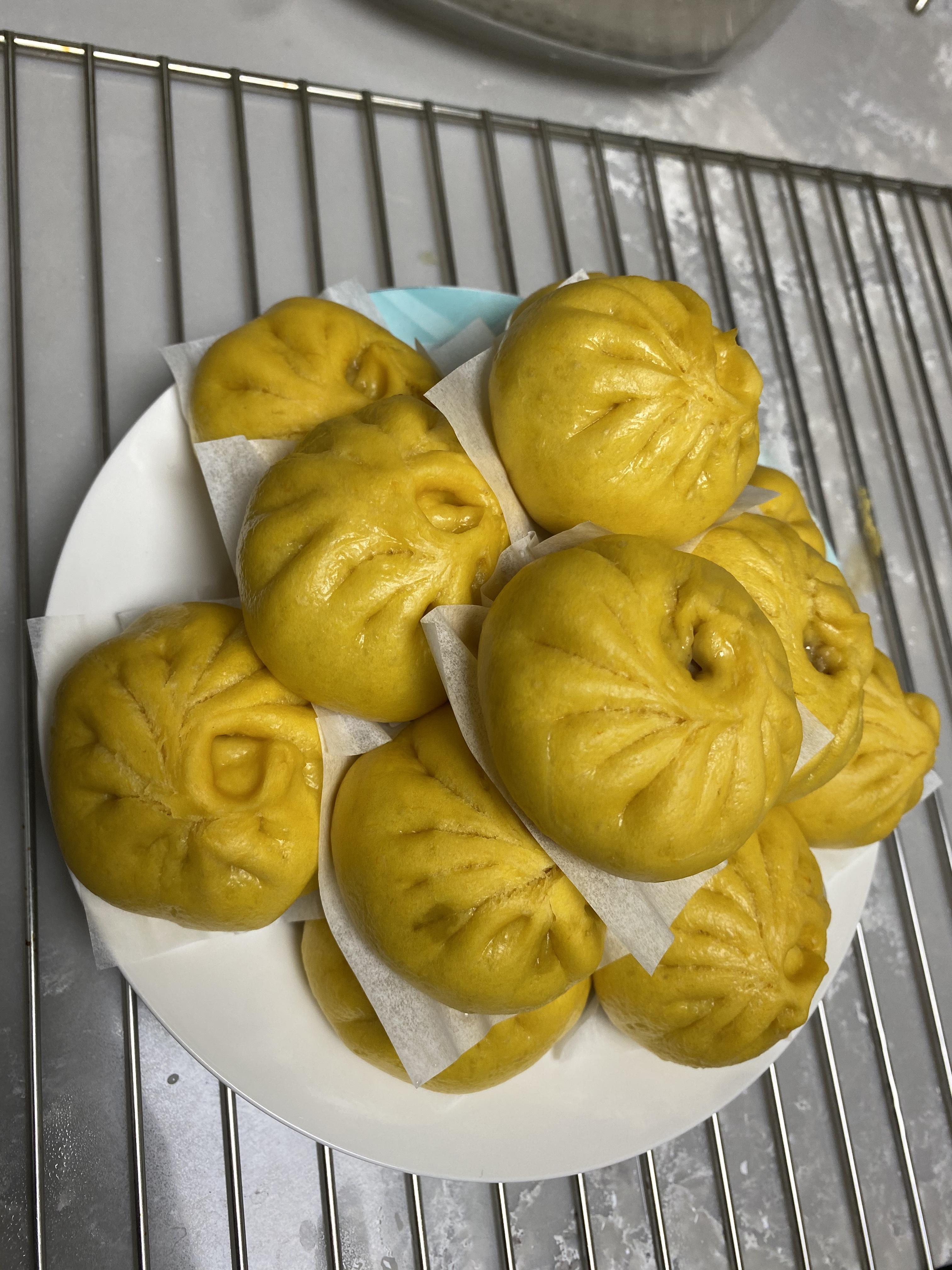 兮兮然 的想法: 南瓜肉包子 | 没事喜欢自己做一点面食来吃.