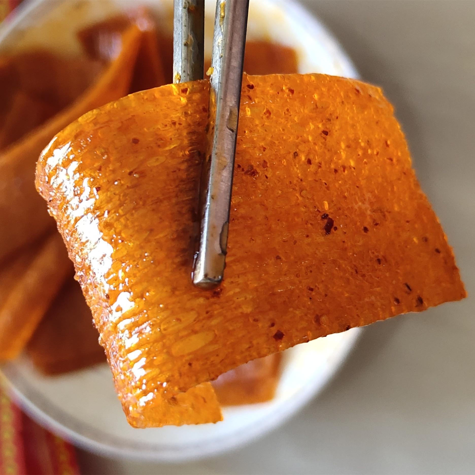 废舒 的想法: 鸡汁膜片,唐僧肉,这是在我的记忆里比卫龙辣条更童年的