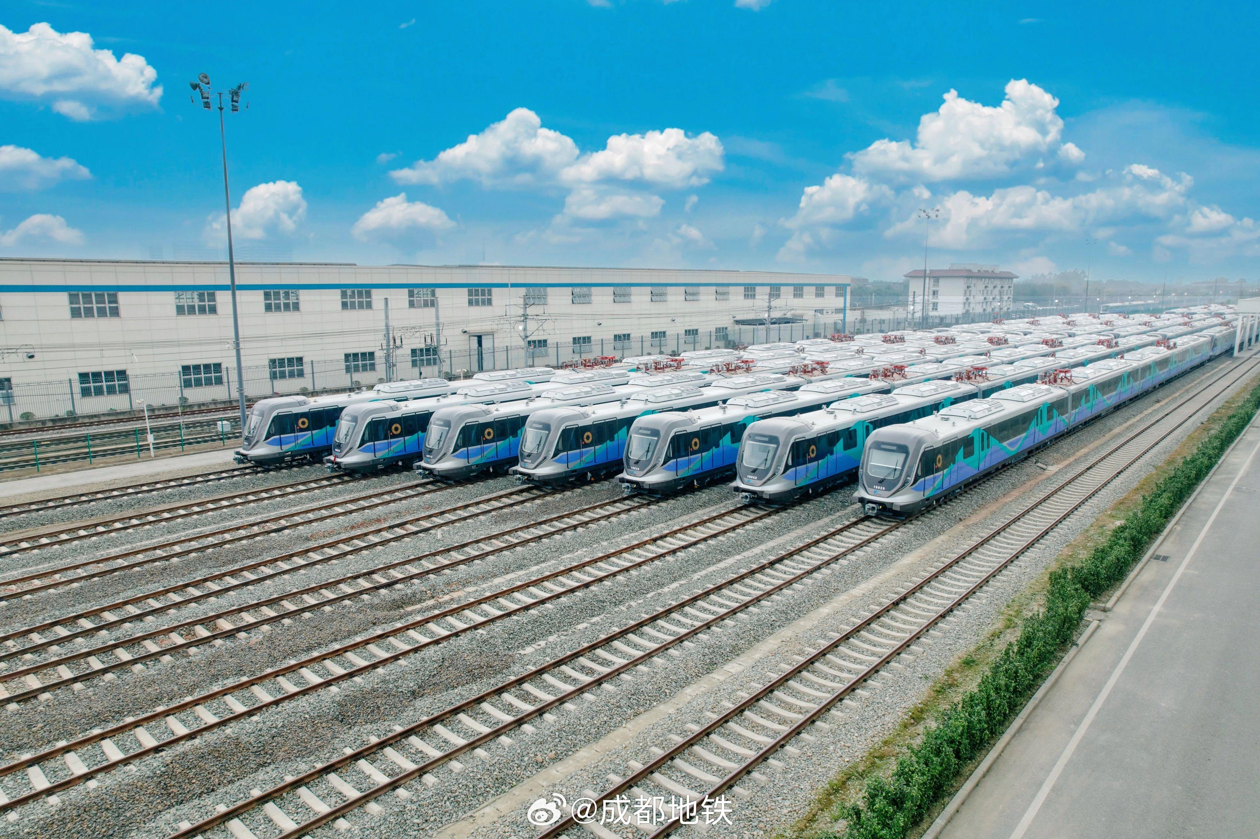 罗罗交通 的想法: (今天)11月9日,成都地铁19号线二期工程以城市轨道