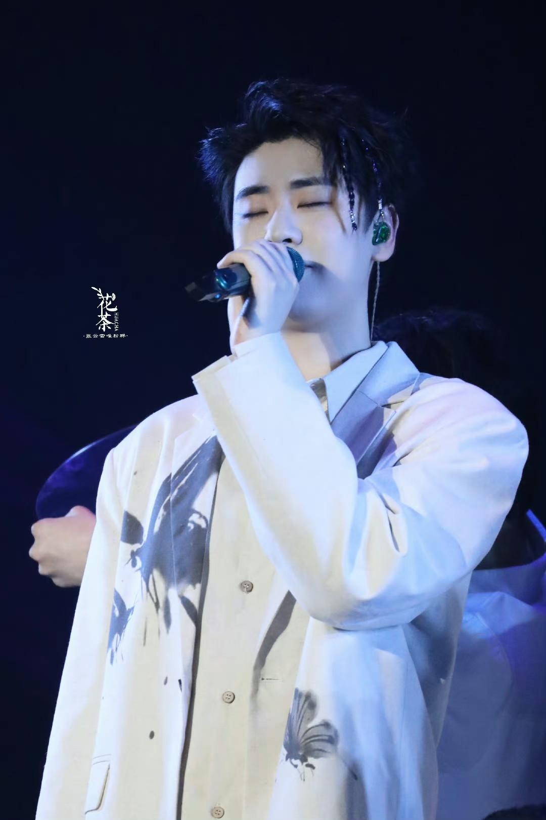 开心果 的想法: 张云雷天津演唱会 | 温柔的,炸裂的都不是你皆是你!