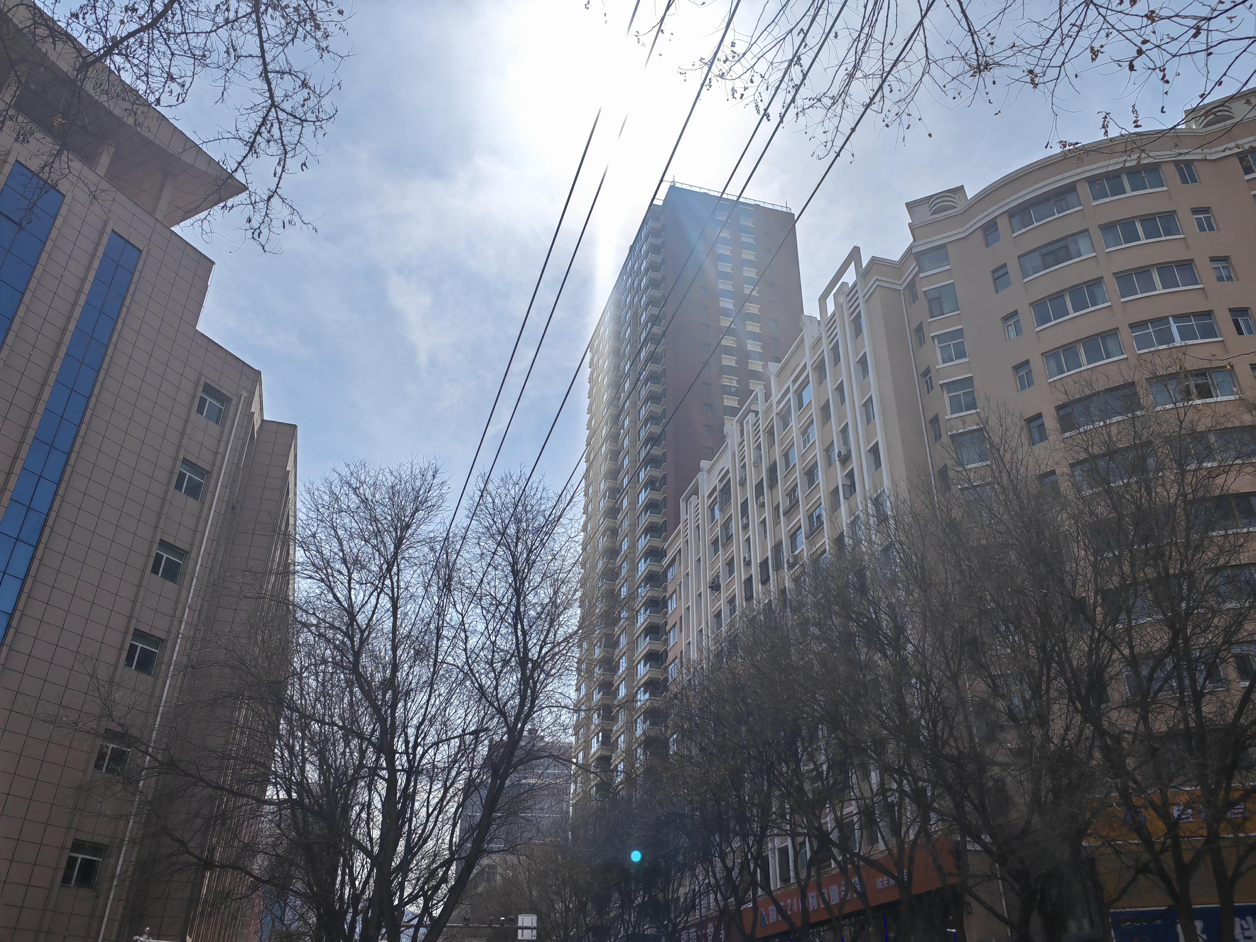  br> br>今天一天听的都是二手玫瑰的《耍猴儿》.