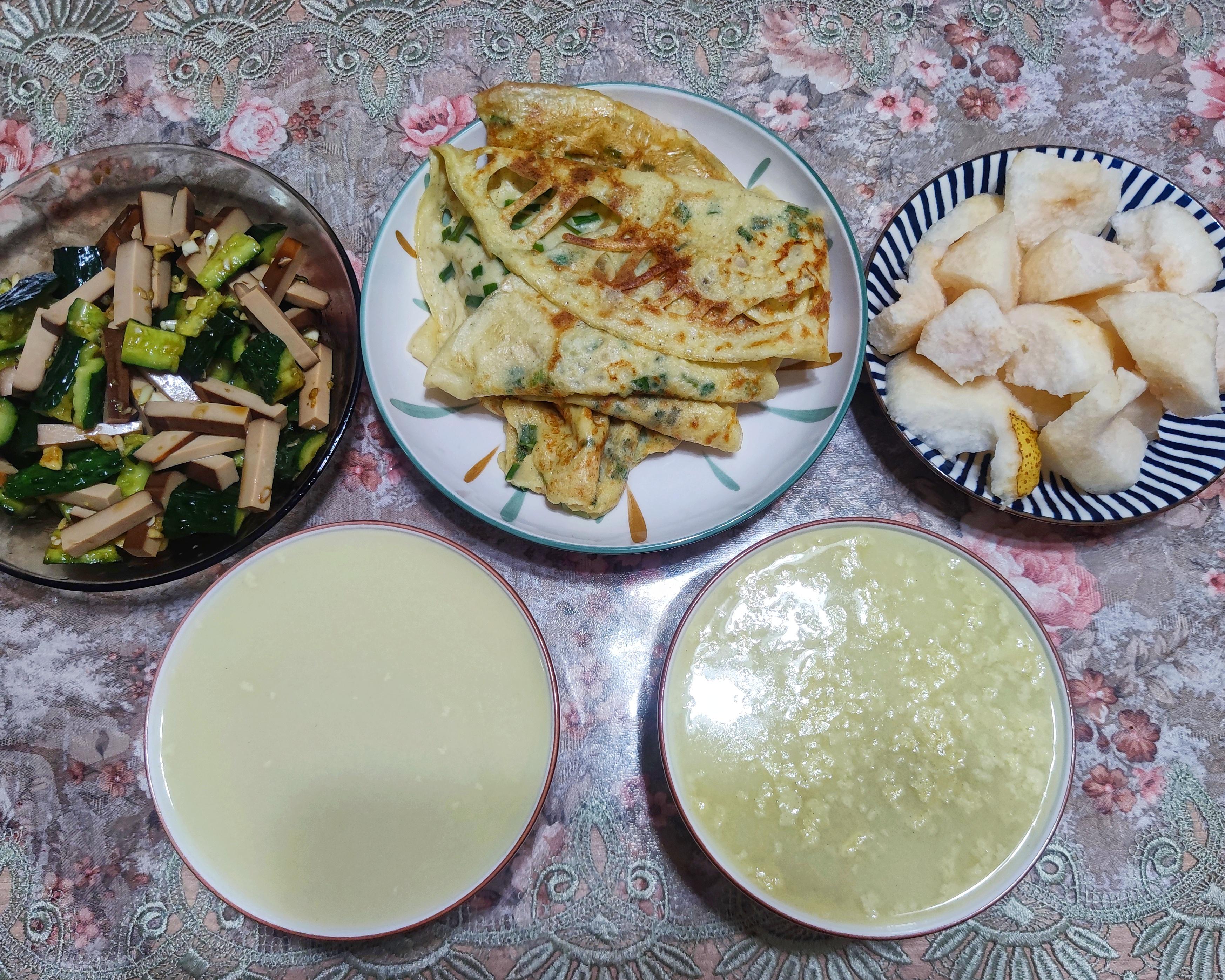 干儿一对绶钩床送计媸底约鹤 早餐图片清晨做个人早餐在家做早饭