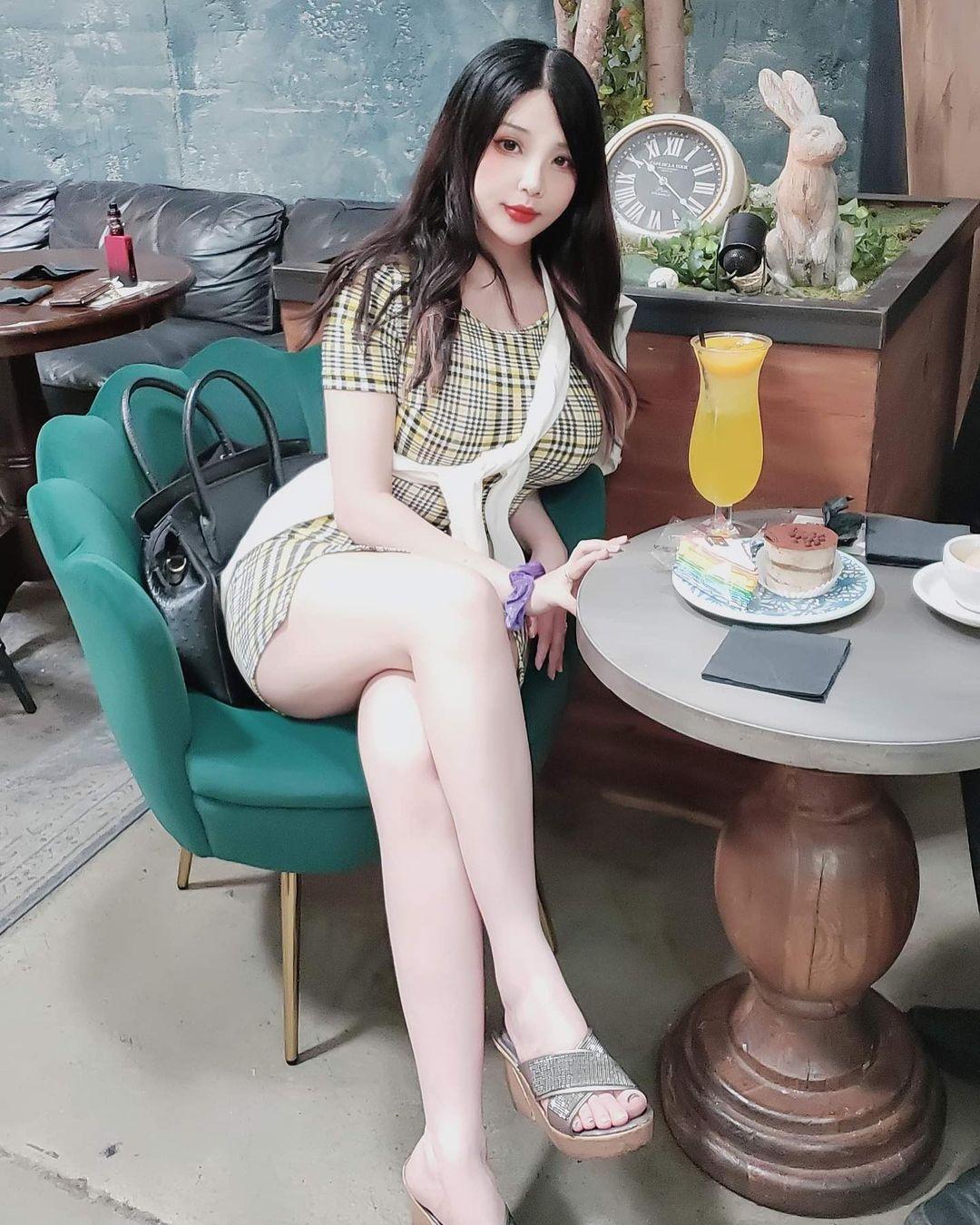 我用一一五看视界 的想法: Hana Bunny，又名 Hana Dinh / SquishUBunny 年龄： 32岁年轻出生日期：1990 ...