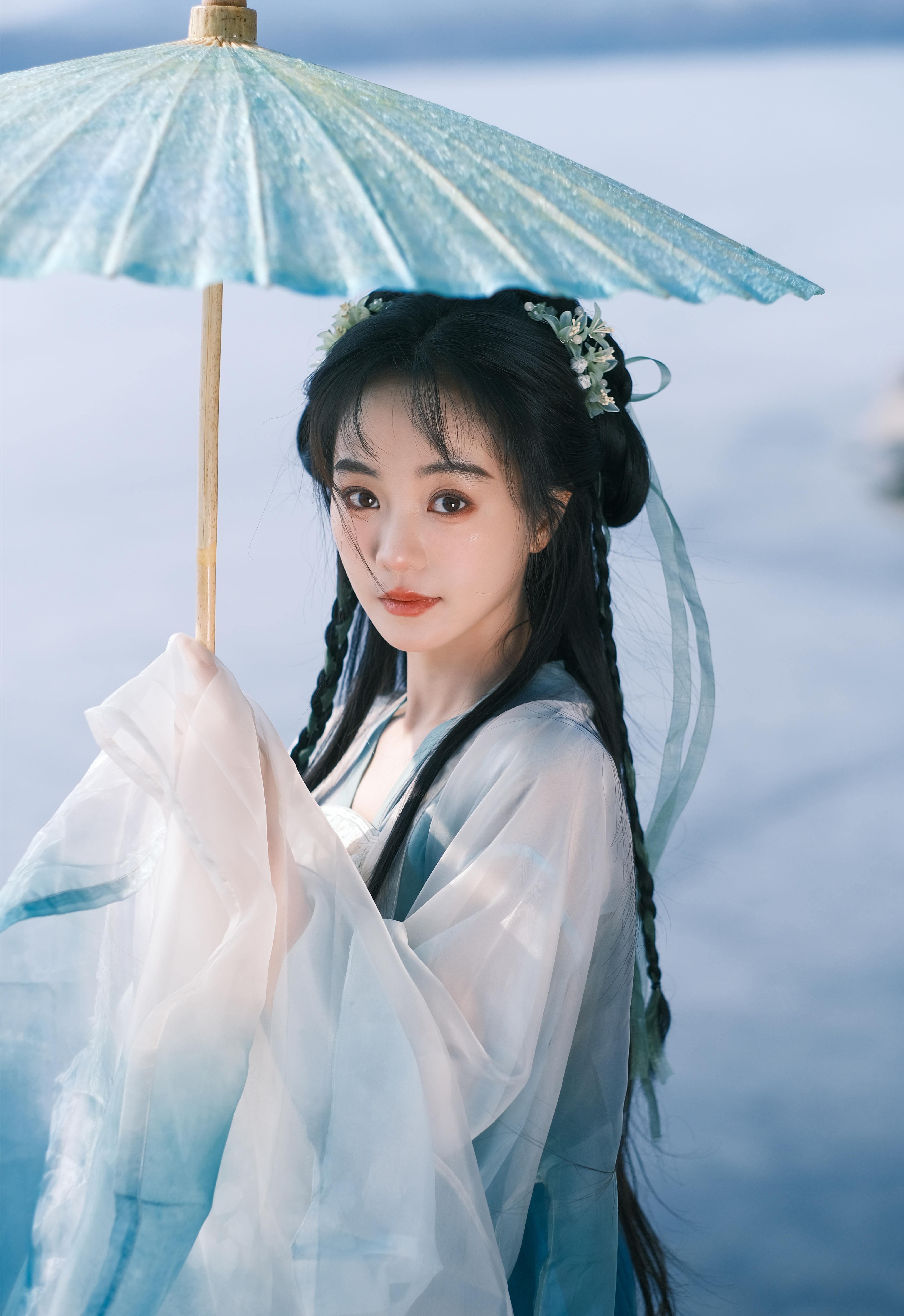 《九义人》开播,来一组胡意旋的古风美照,美不美?