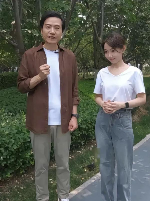 星球研究员 的想法: 小米雷总女儿终于露面了,坐拥千亿千金! | 雷总在两会和全国火了,现代互联网做手机和汽车的成功人士!而… - 知乎
