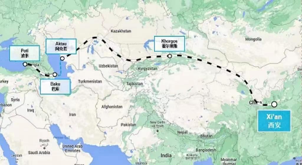 中欧班列阿塞拜疆巴库线是一条连接中国和欧洲的重要铁路运输通道这条