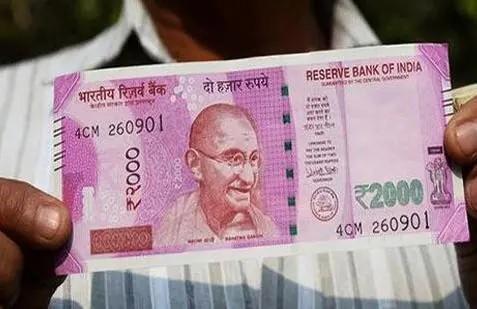 刺激消费最黑的做法就是宣布货币更换很多人说老百姓不敢花钱也有很多