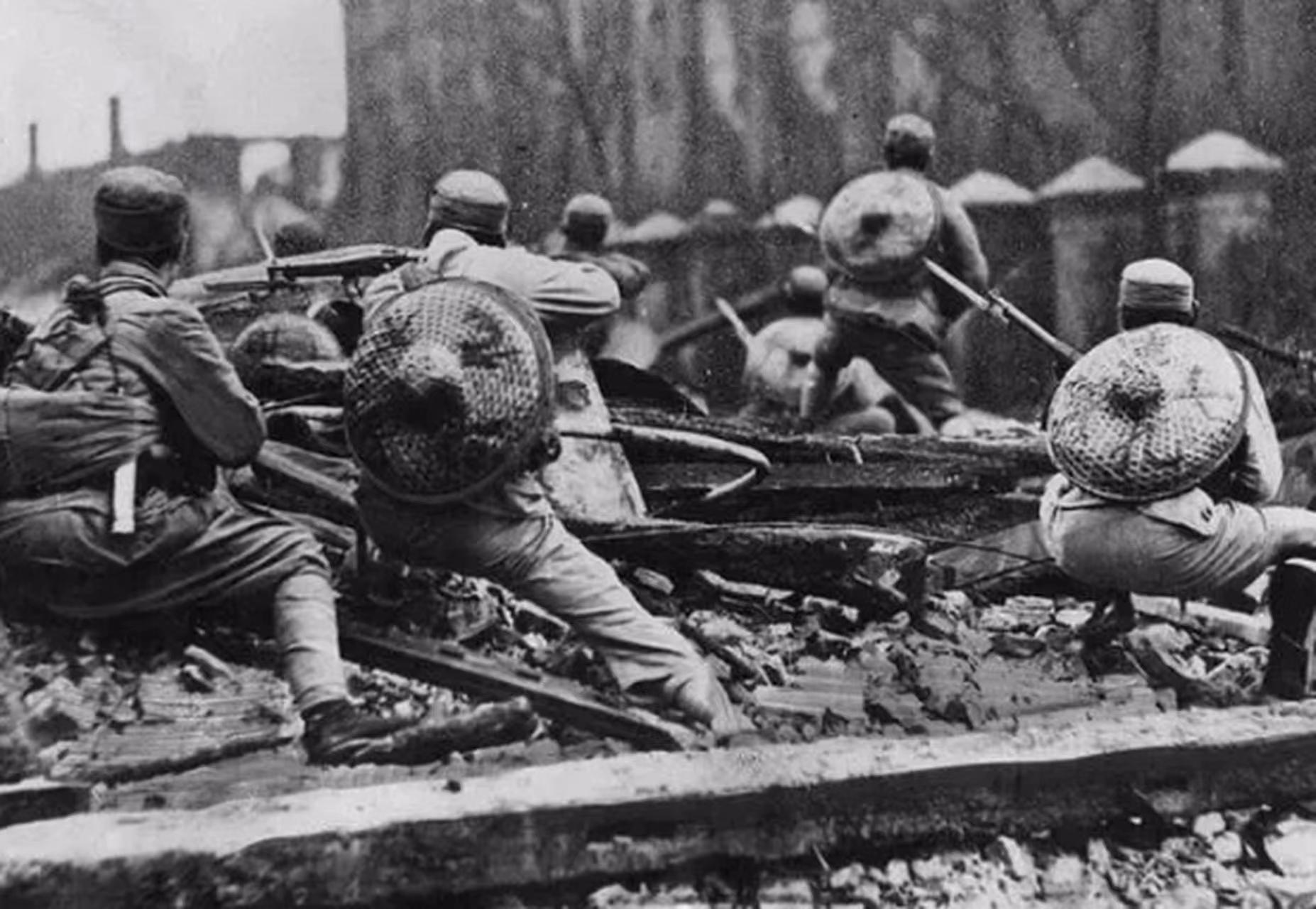 历史的天空 的想法: 何其悲壮的川军!