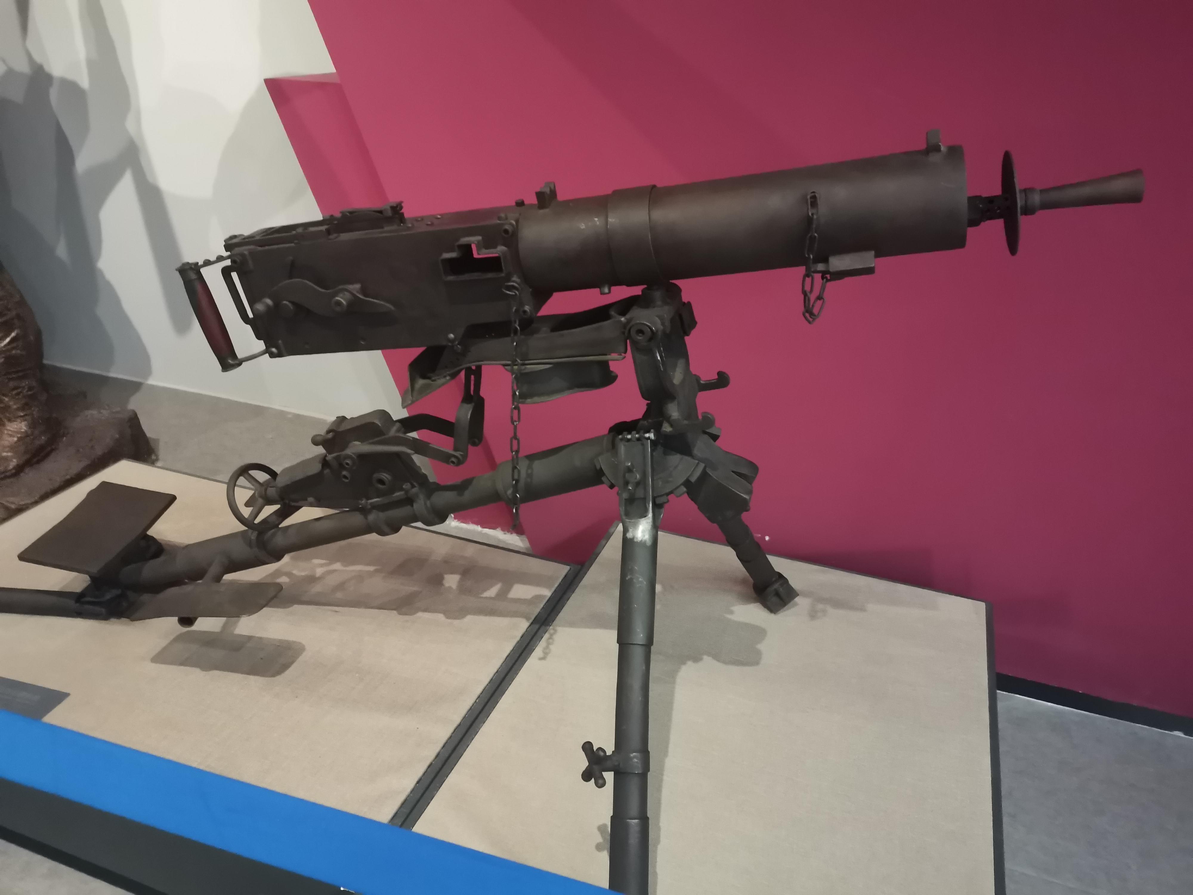 悠悠看法 的想法: 即墨博物馆的重机枪 | 俄制的马克沁机枪,机枪结构