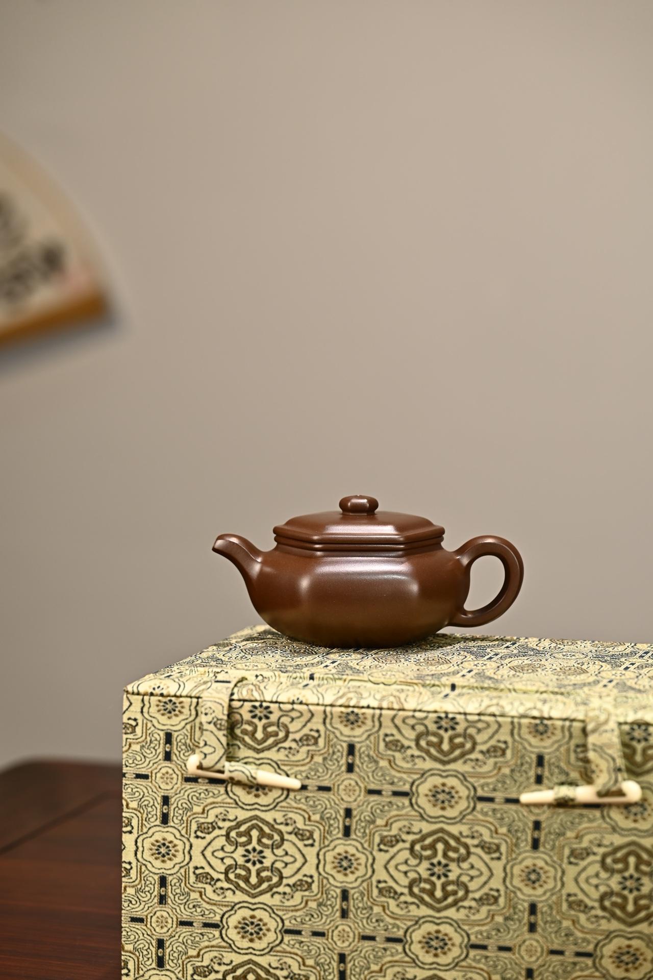 紫砂壶 的想法: 全手工,六方扁腹