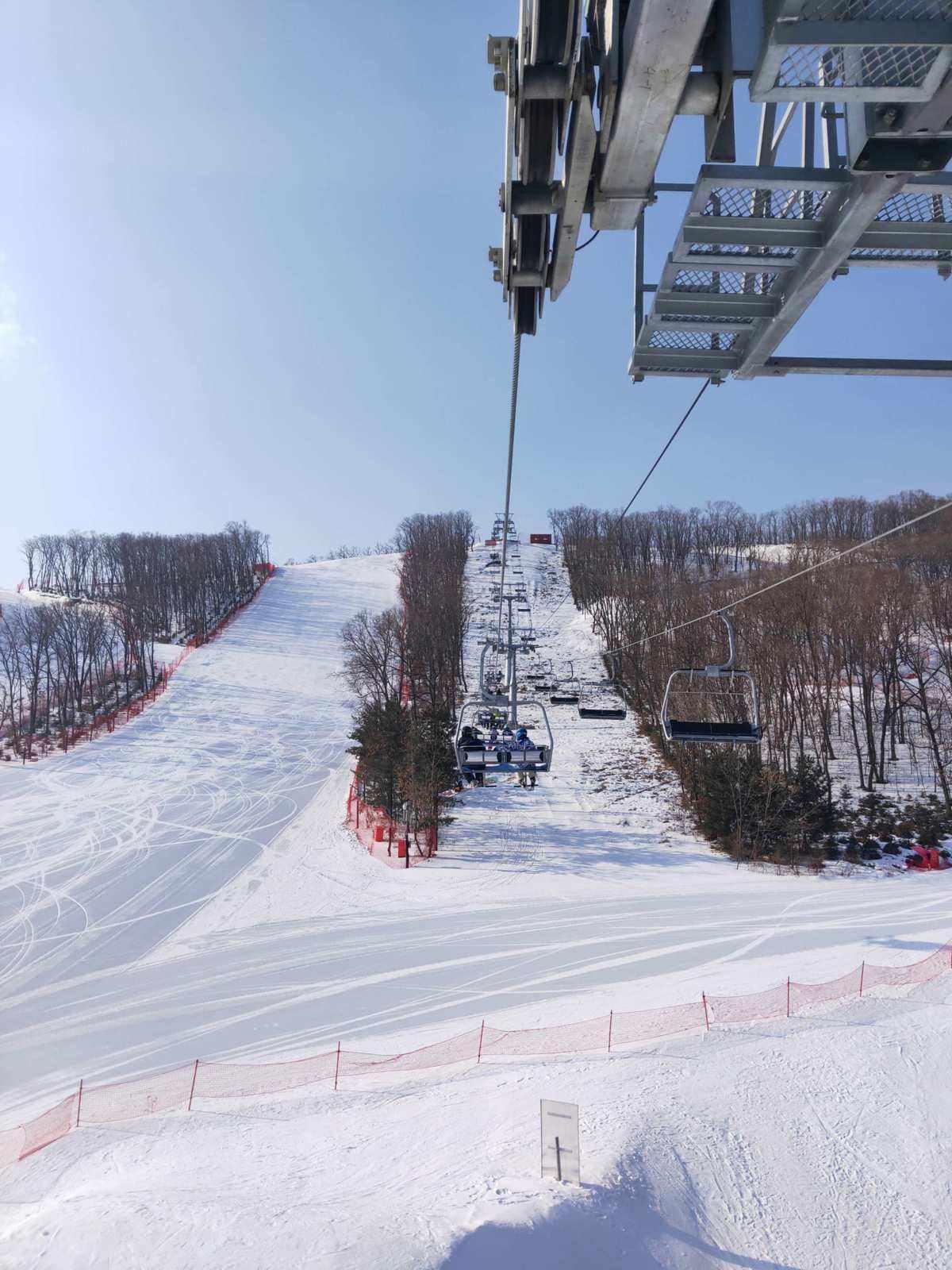 千岁兰 管绍能 的想法: 双鸭山圣洁摇篮山滑雪场 | 双鸭山圣洁摇篮山