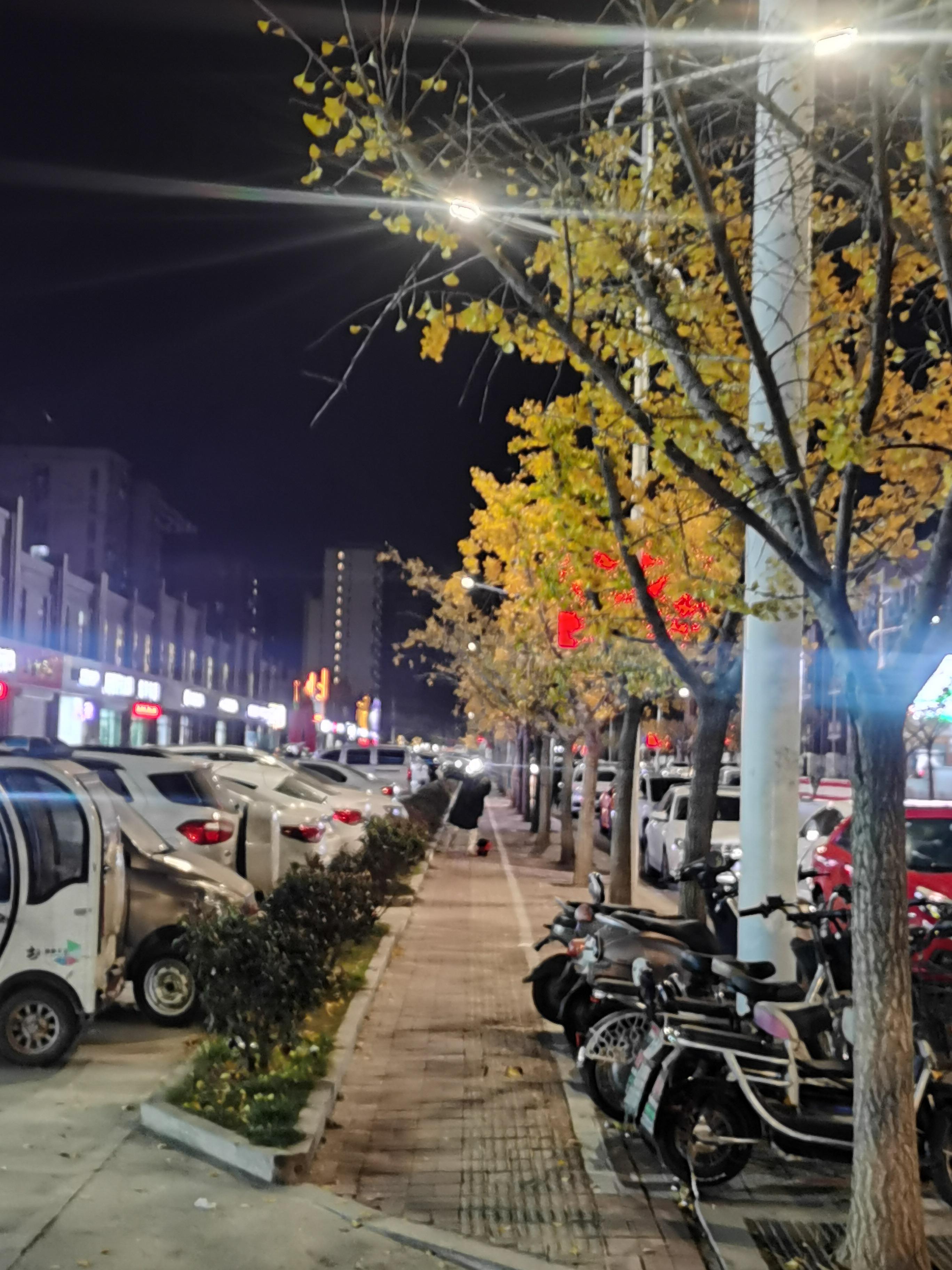 丫丫 的想法: 夜景 | 98地点:徐州市贾汪区大庙 br>74时间:晚上6