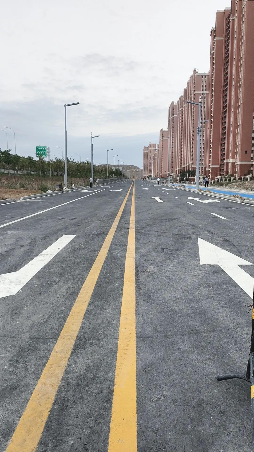 以下是一些关于"文字温暖人心"的详细分析:1. **情感共鸣**