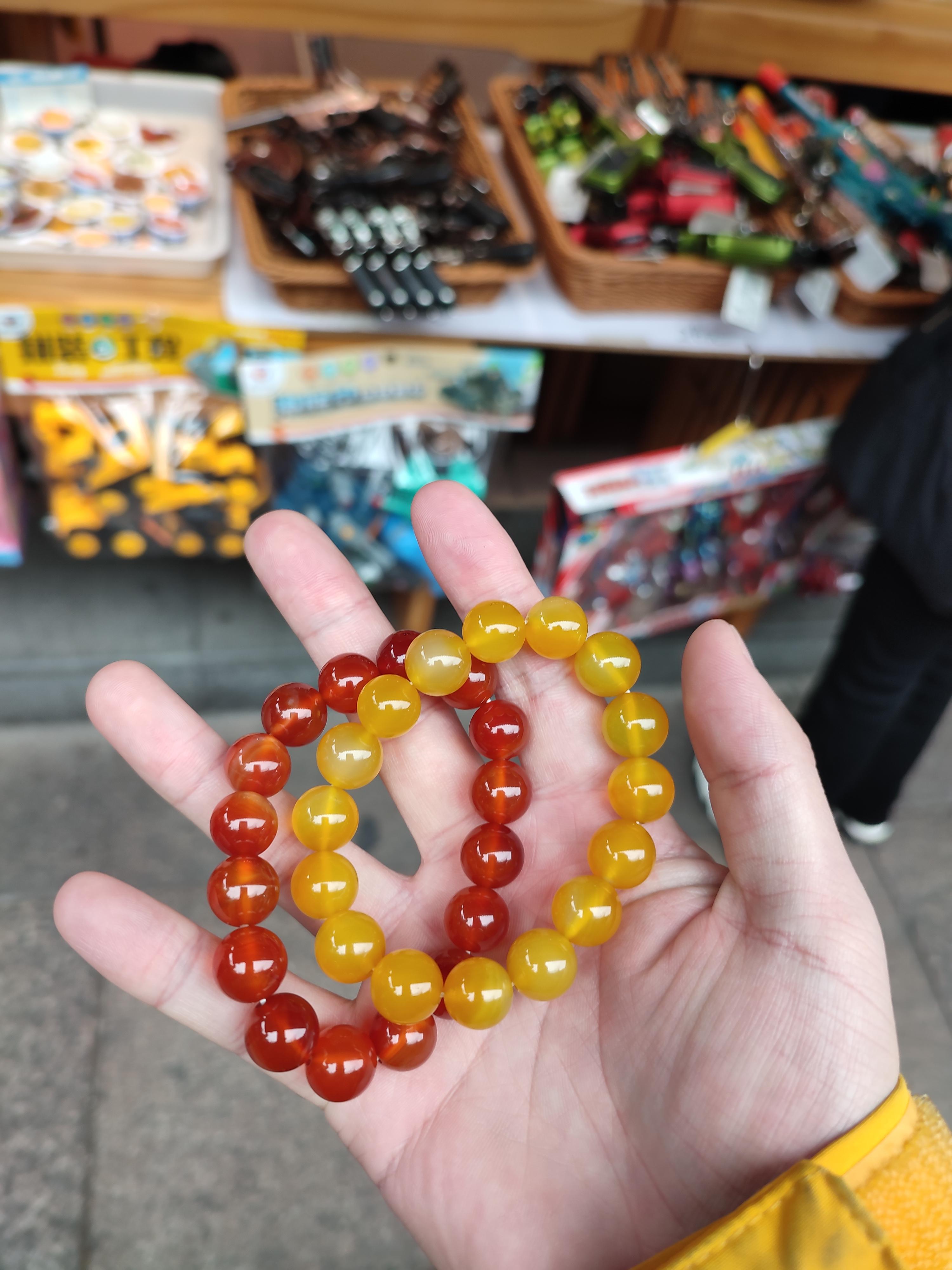 的想法: 打卡南京夫子庙 | 逛了南京夫子庙,看到很漂亮的雨花石手串