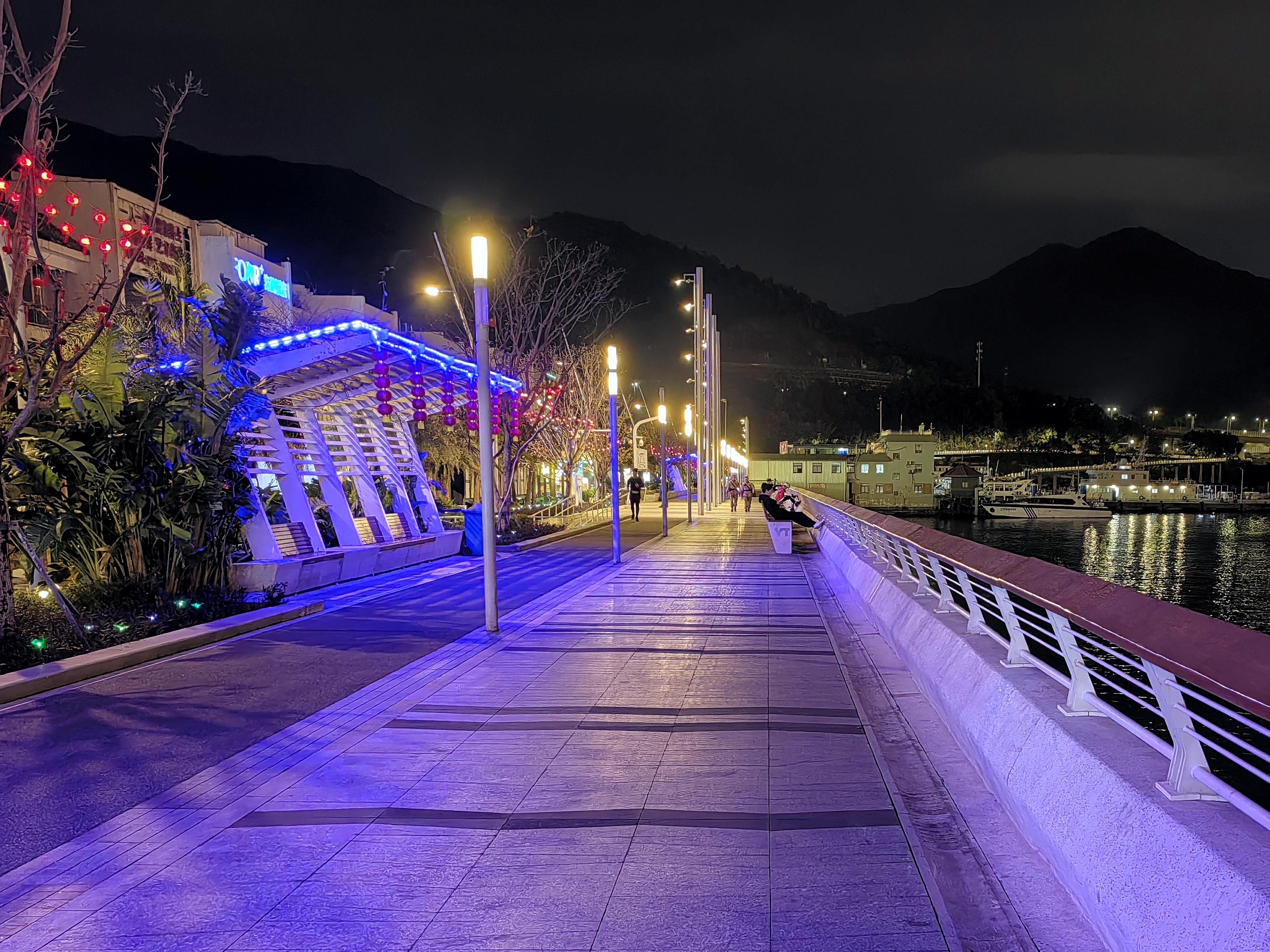 盐田海滨栈道夜景图片