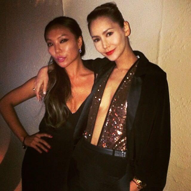 女生爱穿西装打领带是什么体验? - 来杯可乐的