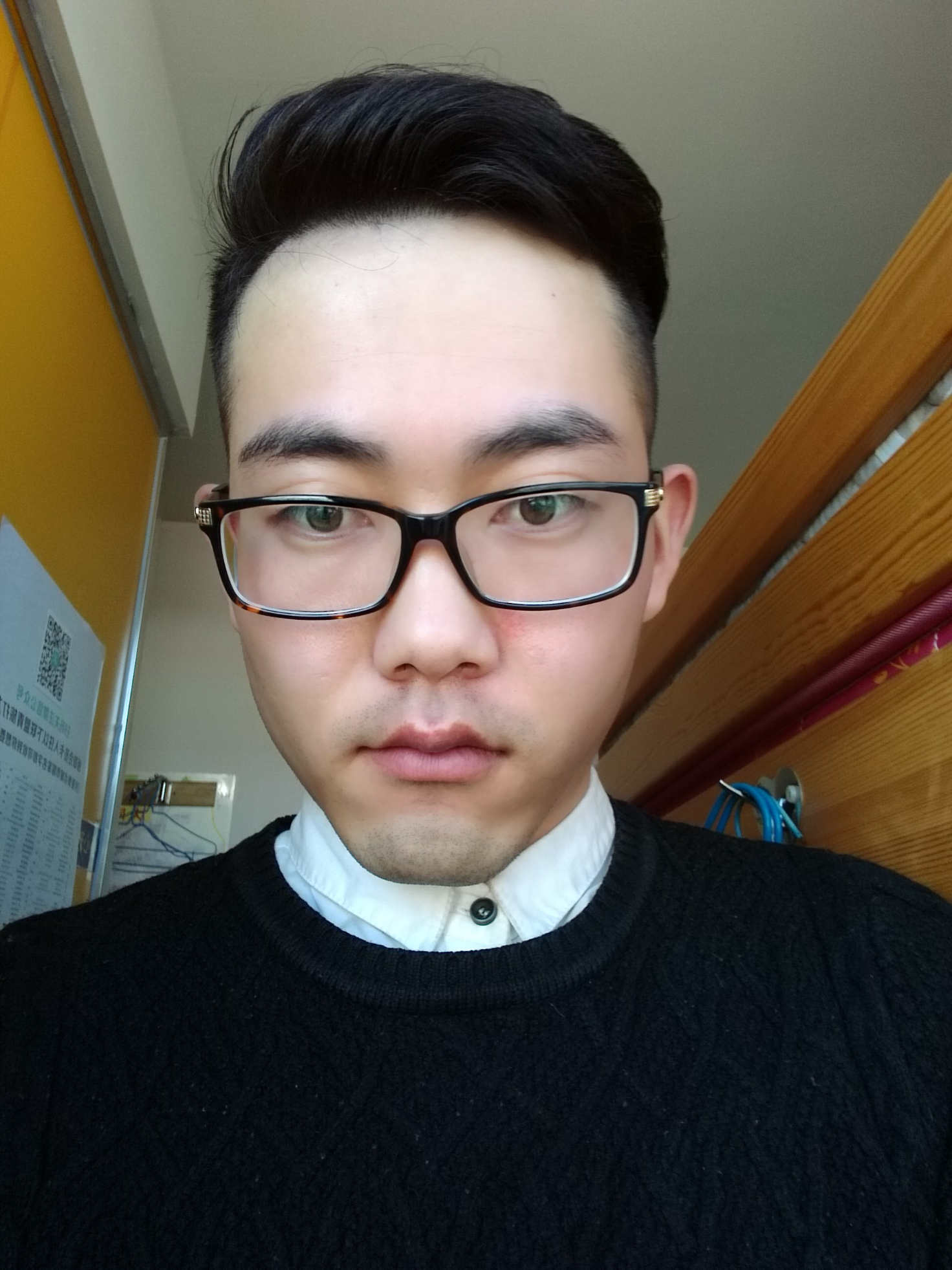 发际线高且m型发际线的男人适合什么发型额头较大