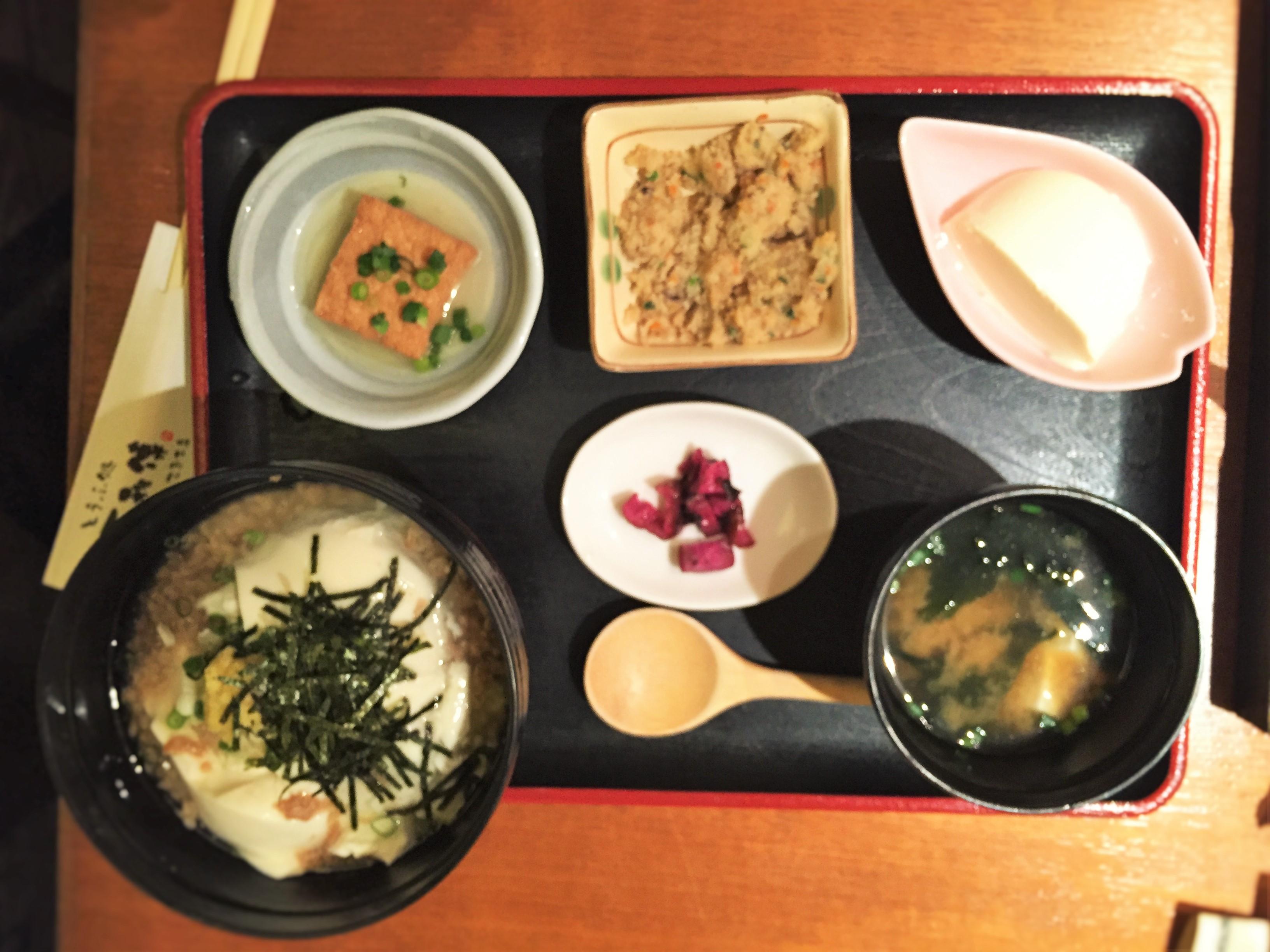 去日本的大阪,东京和京都,有什么好吃的和东西