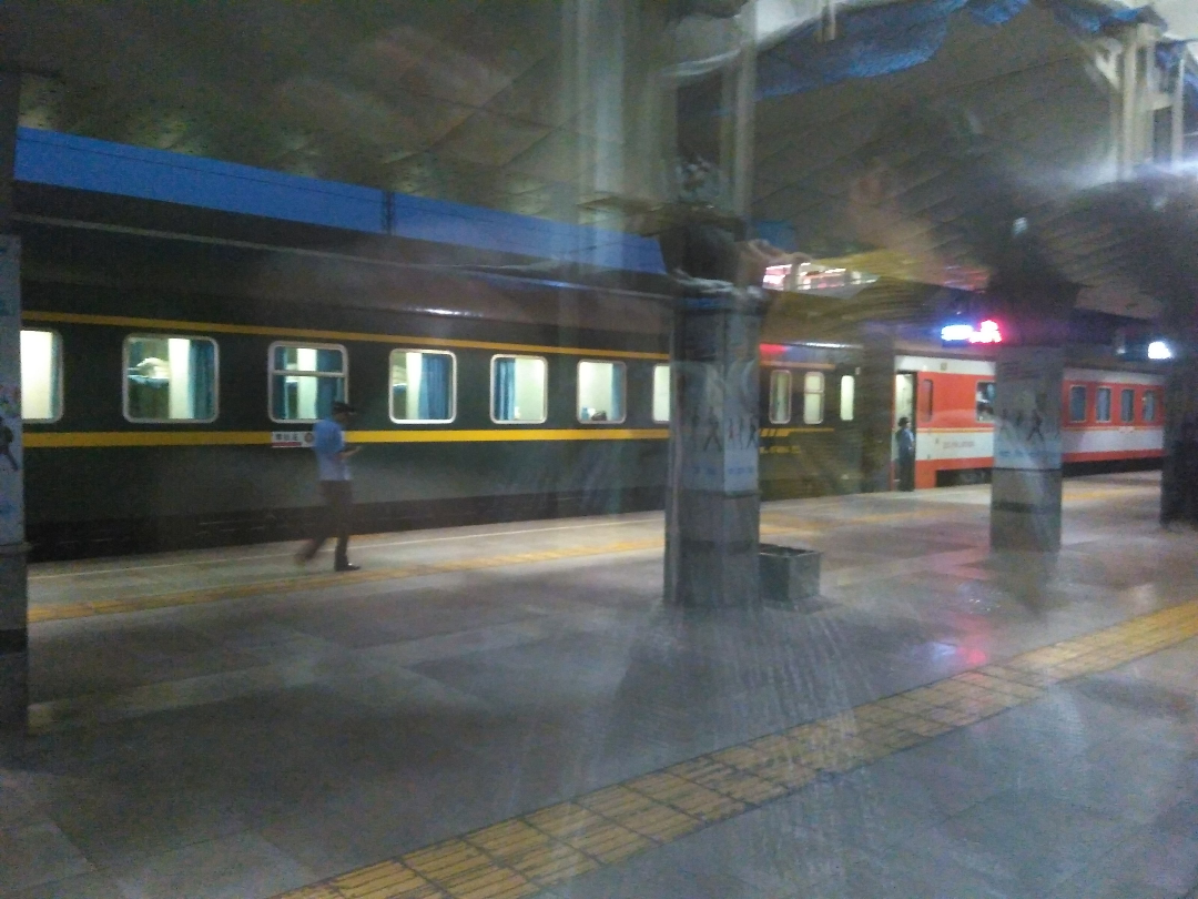 武汉高铁站夜景图片,武汉夜景图片 - 伤感说说吧