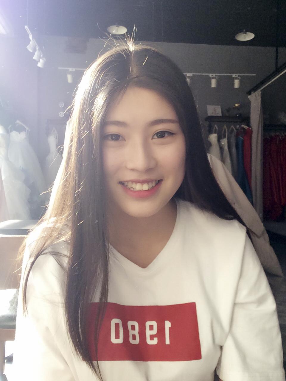 发际线太低,想自己往上刮一点,再用遮瑕粉一类