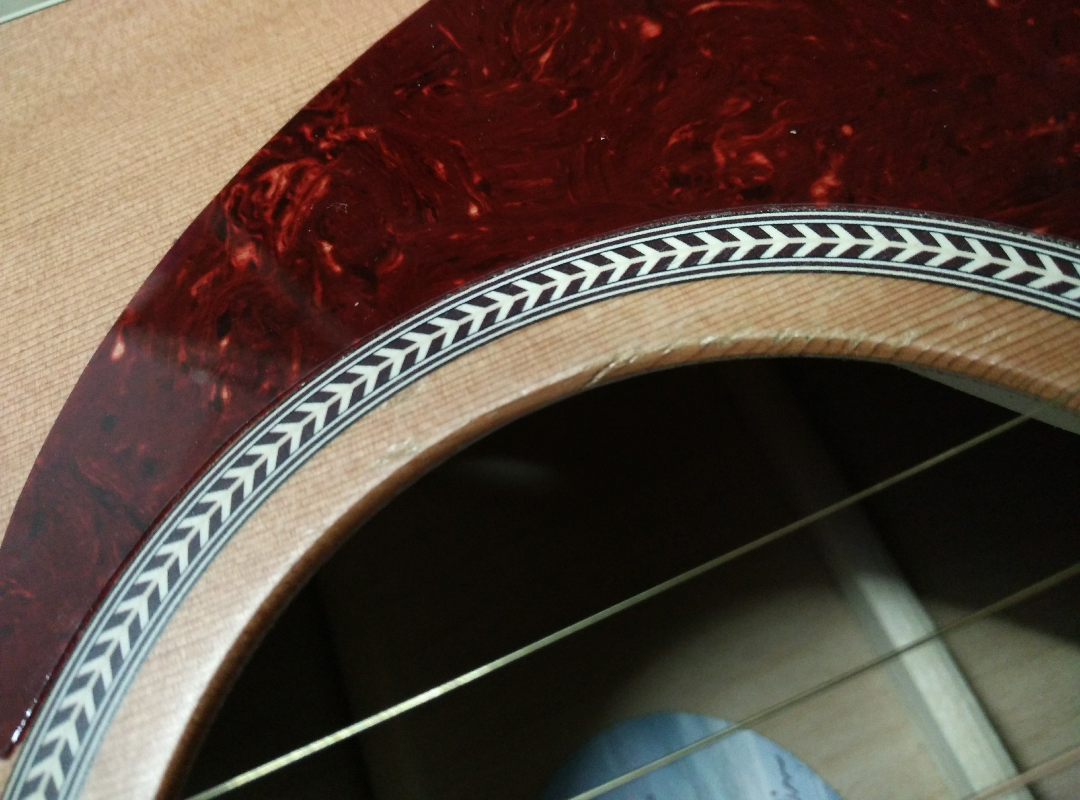 吉他单板红松有裂缝怎么办?