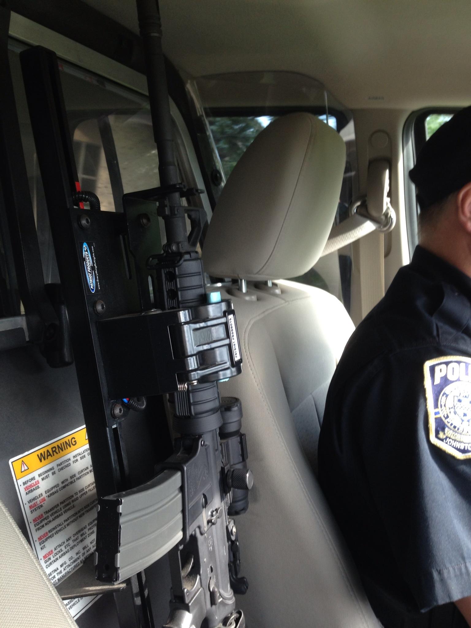 坐警车是一种咋样的体验? - 知乎