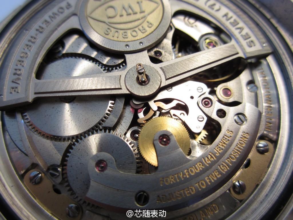 为什么机械表摆陀顺时针逆时针转都能储存能量还有为什么能量满了再转