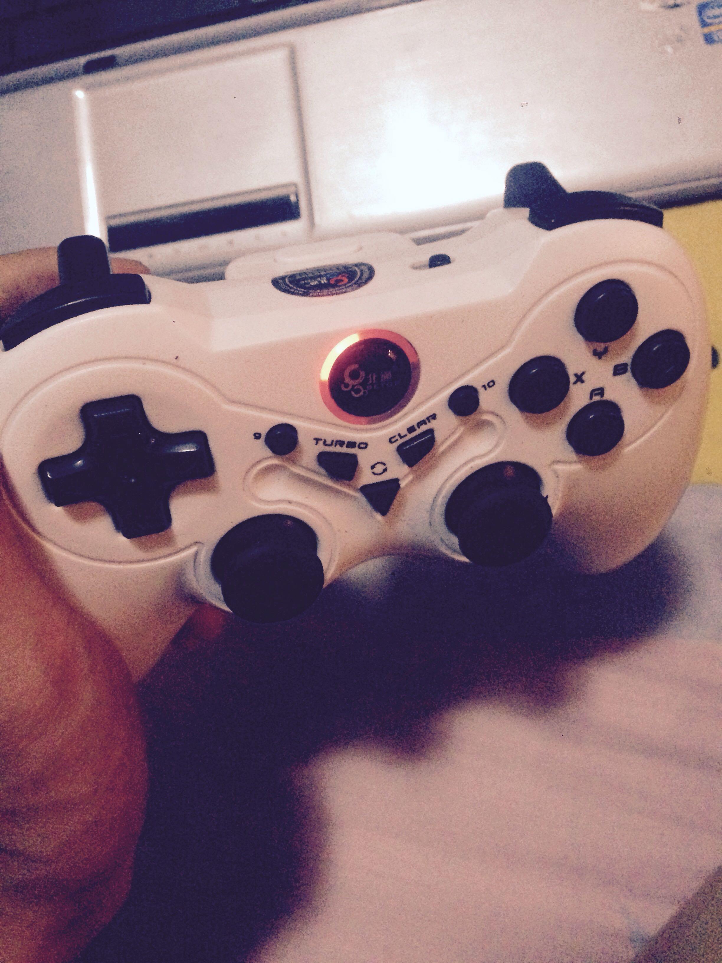 为什么北通手柄玩 GTA5 RT 键无法开车? - 侠盗