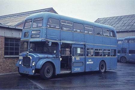 哪里可以买到老式的大鼻子公交车