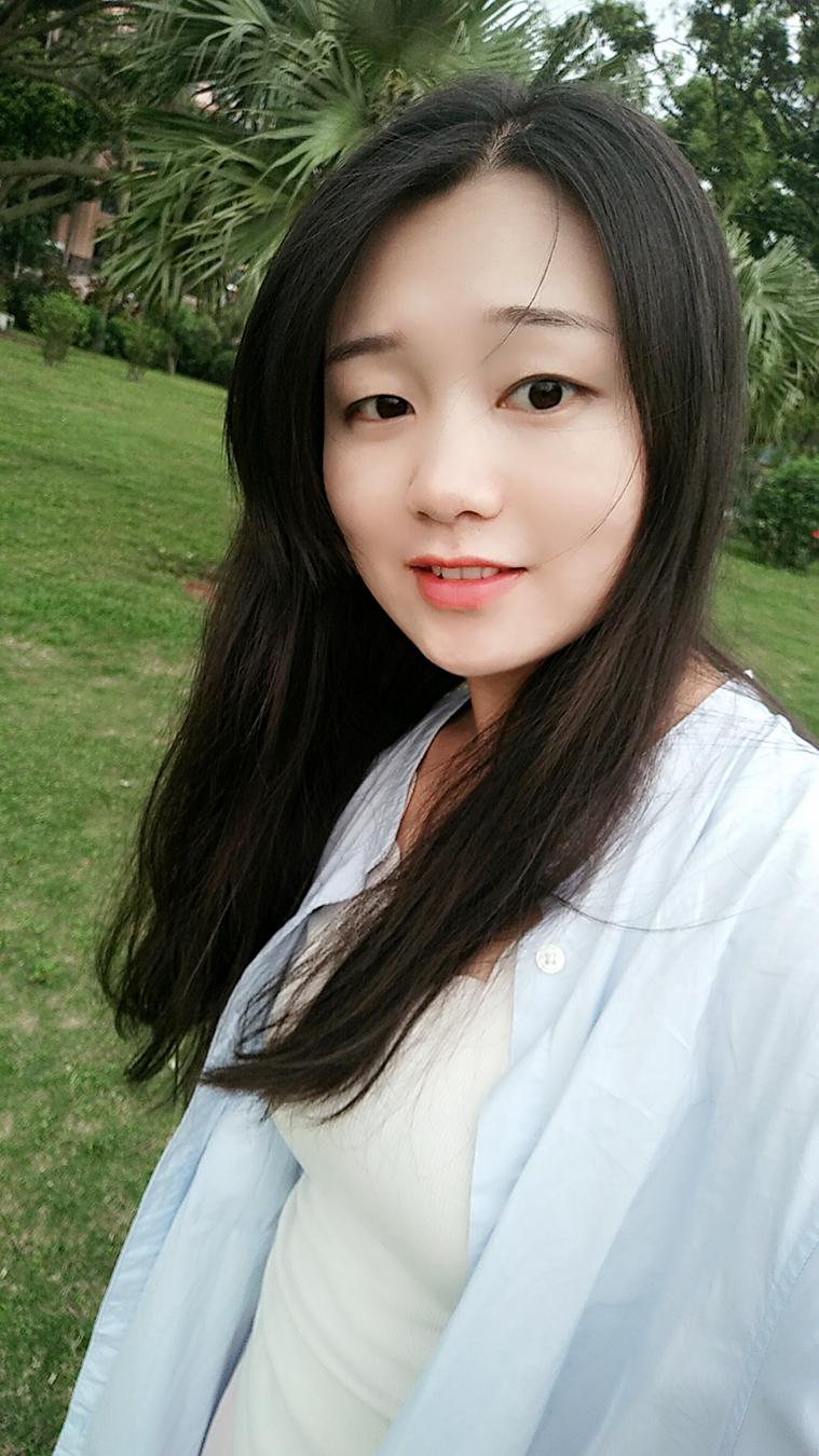 脸大的女生怎么拍照好看? - 知乎