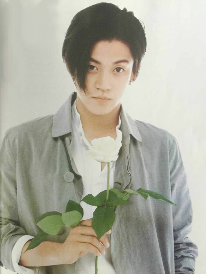 颜值高的男明星壁纸 2f6b1e6f617d6c6cbc8a172ffeec43f0_r.jpg