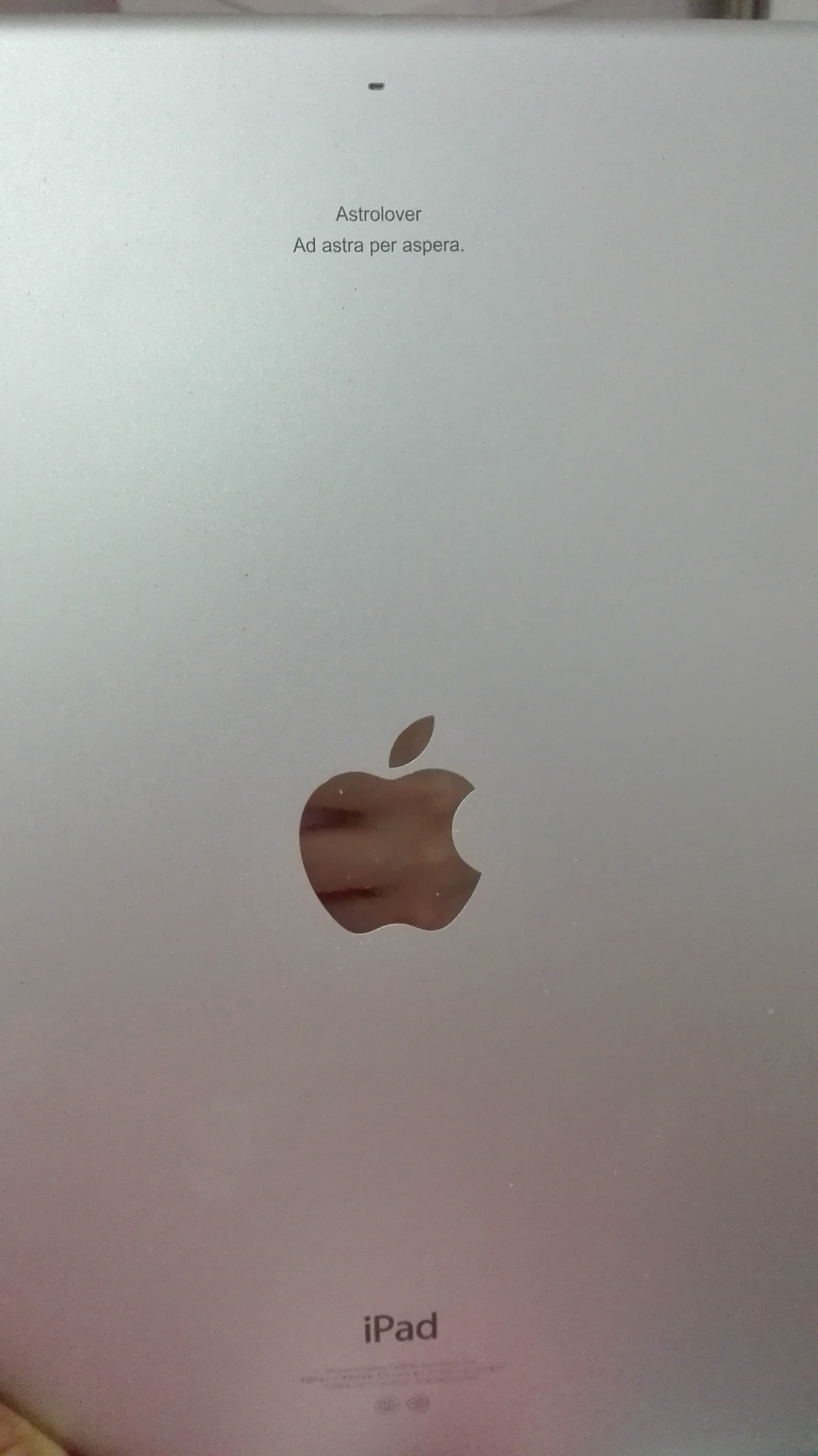 ipad背后激光刻字大家刻的什么句子