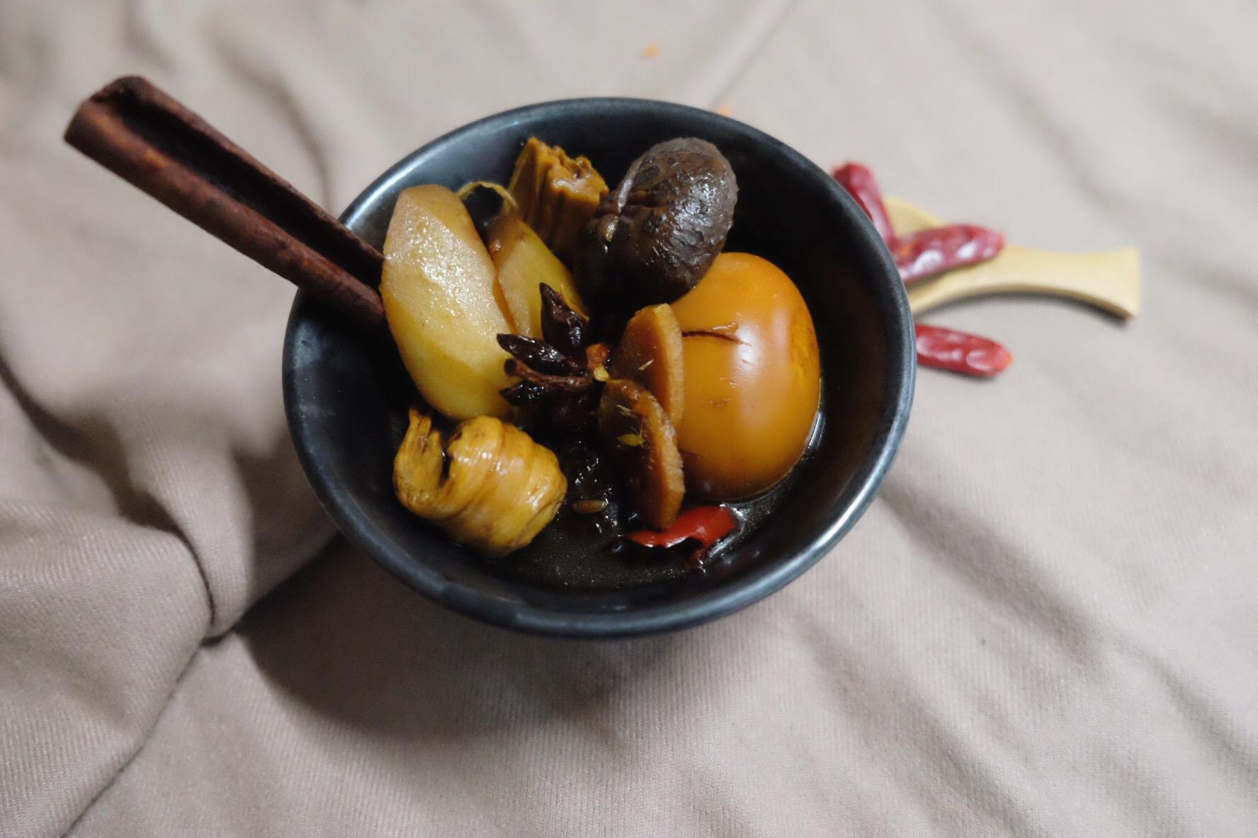 aliceat 学生宿舍里的一锅卤汤 - 知乎