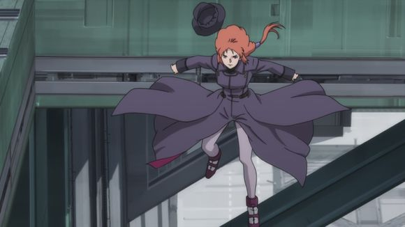 卡缪的空手道虽然打不过李王的咏春拳,不过把尊尼过肩摔,击倒阿克西斯