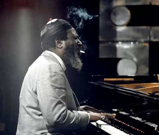 工作日早间的爵士风