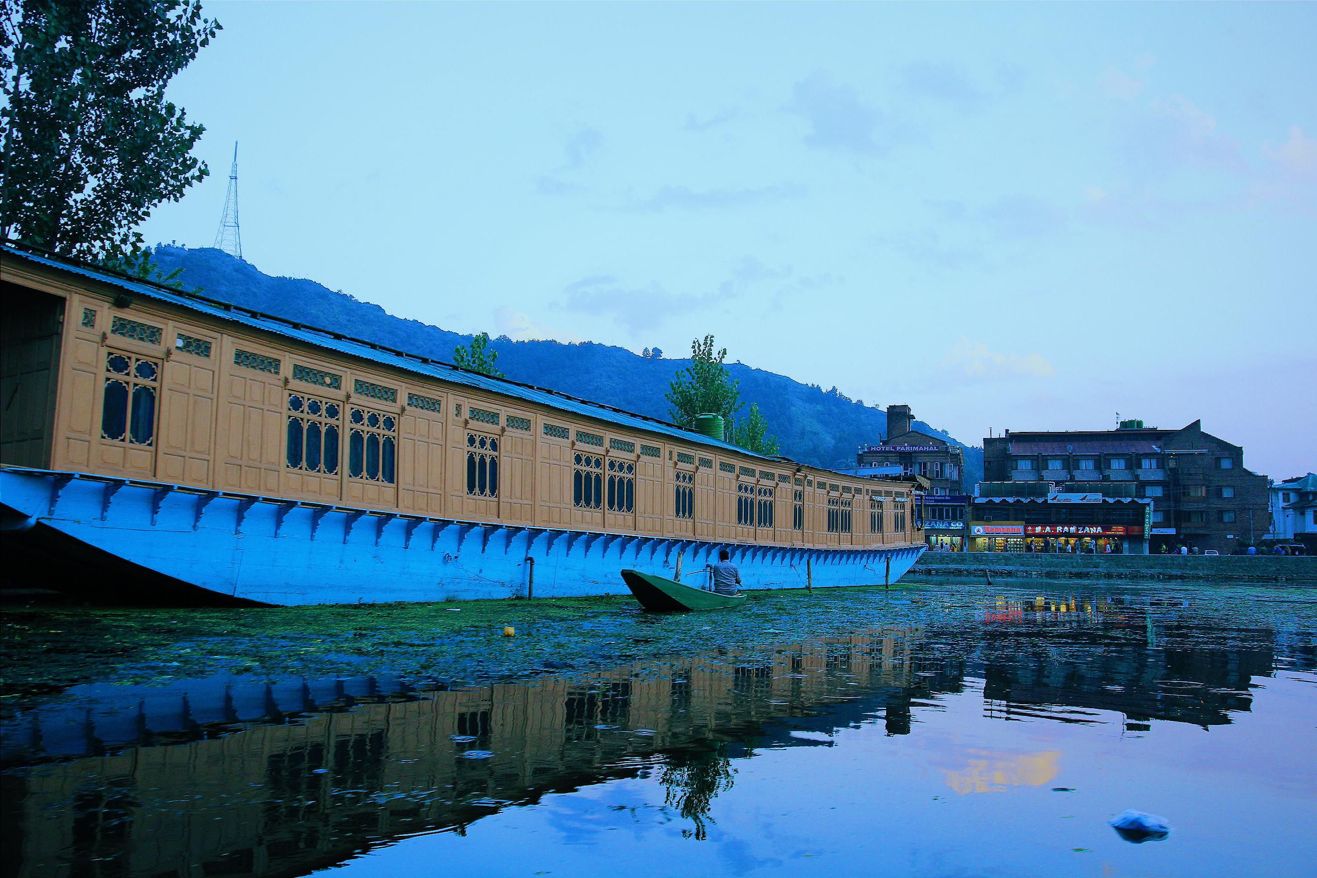 斯利那加印度无可争议的绝世风光